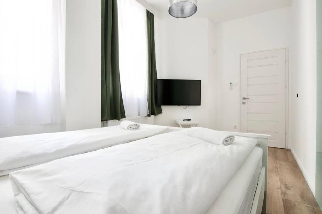 Premium Apartment By Hi5-Vaci Str. 3 Bedroom 布达佩斯 外观 照片