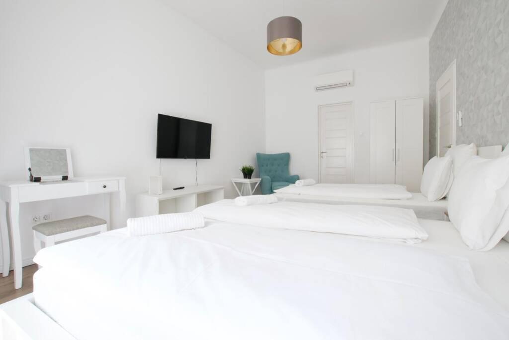 Premium Apartment By Hi5-Vaci Str. 3 Bedroom 布达佩斯 外观 照片