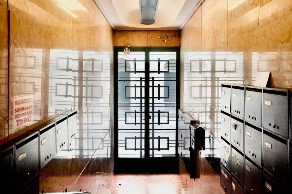 Premium Apartment By Hi5-Vaci Str. 3 Bedroom 布达佩斯 外观 照片