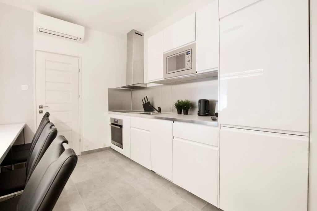 Premium Apartment By Hi5-Vaci Str. 3 Bedroom 布达佩斯 外观 照片